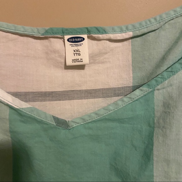 Cute peplum tank - Picture 2 of 3